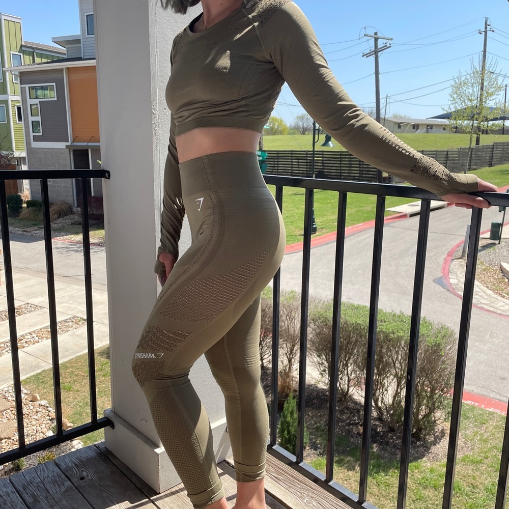 Olive Gym Shark Yoga Top and Pant Set